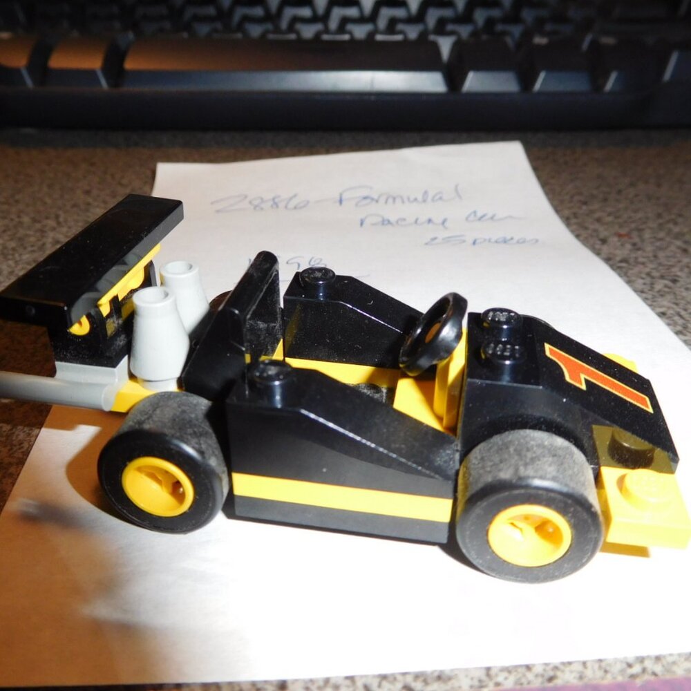 LEGO FORMULA RACING CAR 2886 25 PIECES 1998